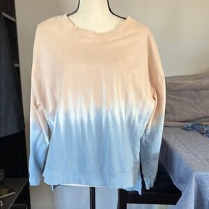 Chance or Fate Women’s Size M Tie Dyed Split Bottom Sweatshirt